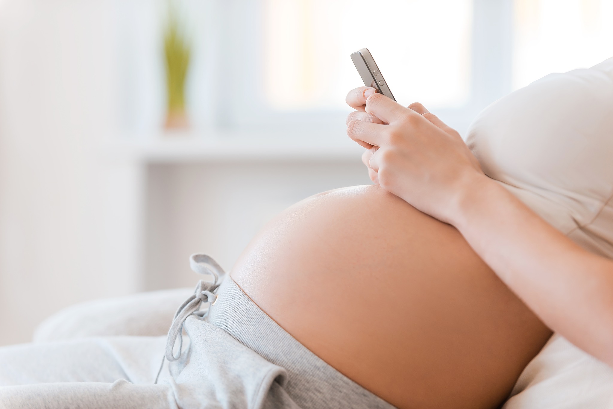 Gravid med mobiltelefon