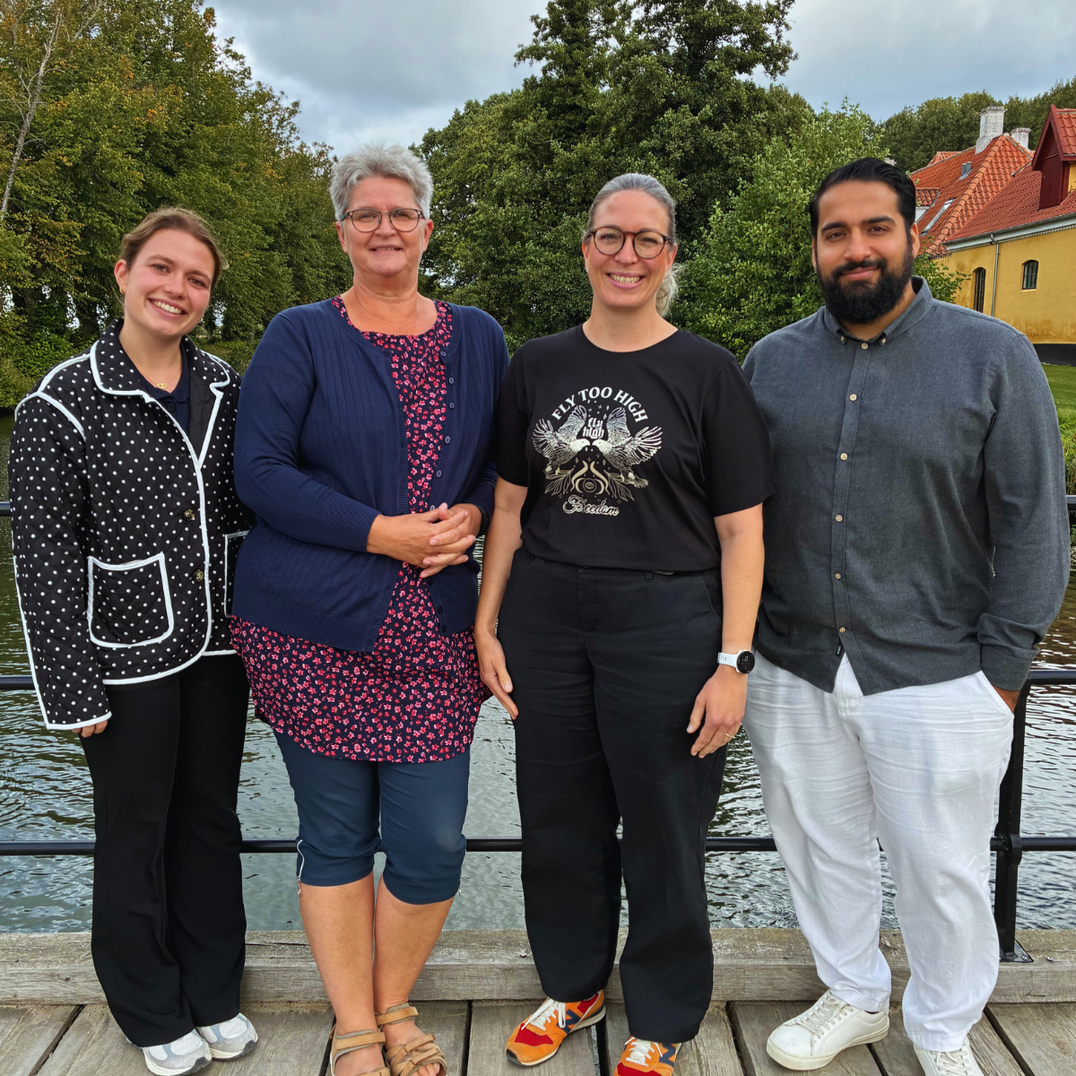 Portrætbillede af MedComs deltagere. Sarah, Marianne, Helle og Hussein