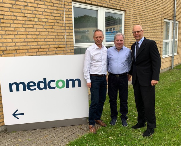 MedComs Lars Hulbæk og Tomas Placatka sammen med DNV's Niels Lau Frederiksen.